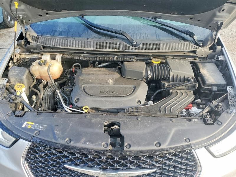 2021 CHRYSLER PACIFICA TOURING L 12