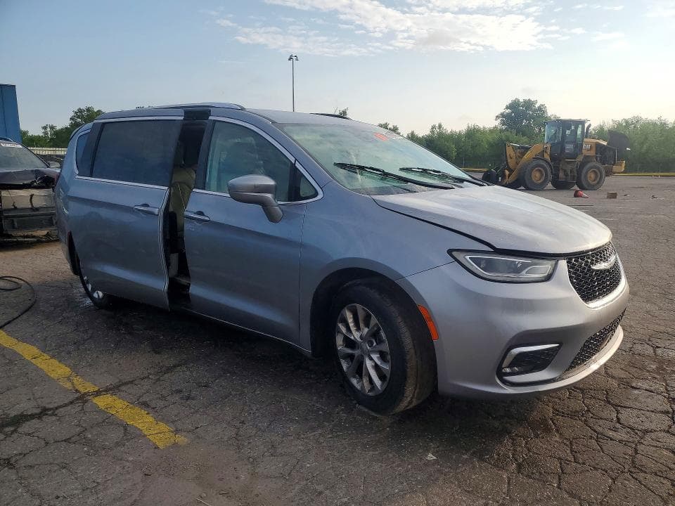 2021 CHRYSLER PACIFICA TOURING L 4
