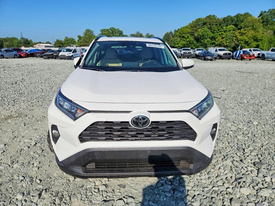 2020 TOYOTA RAV4 XLE PREMIUM 5