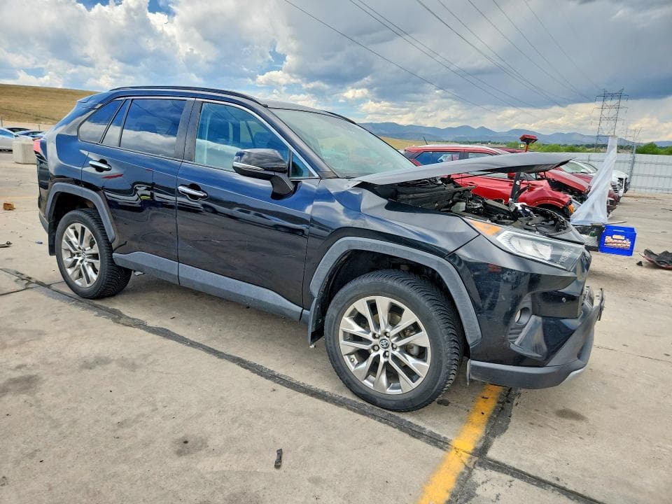 2019 TOYOTA RAV4 LIMITED 4