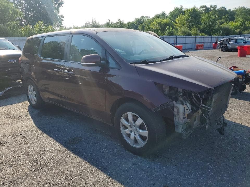 2017 KIA SEDONA LX 4