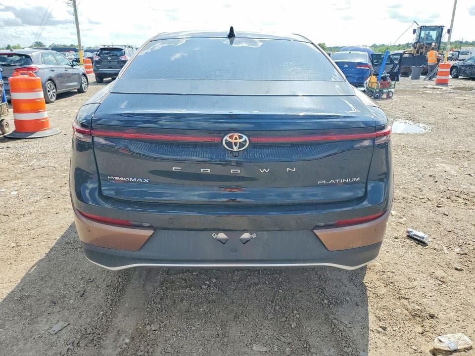 2023 TOYOTA CROWN PLATINUM 6