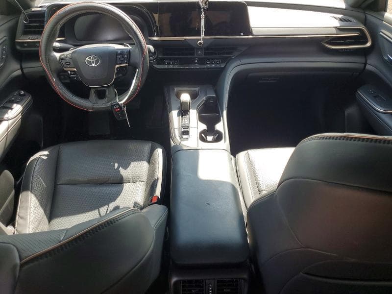 2023 TOYOTA CROWN PLATINUM 8