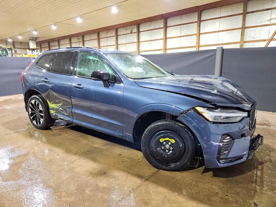 2026 VOLVO XC60 PLUS 4