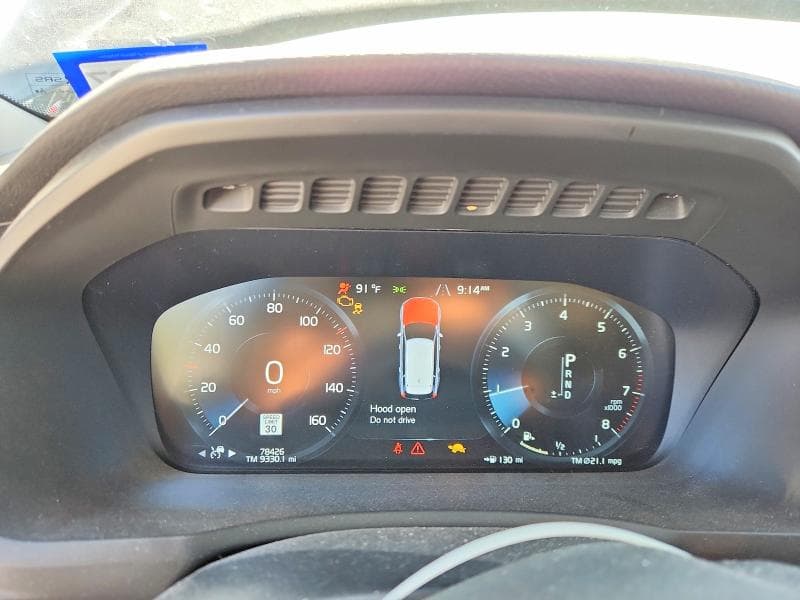 2021 VOLVO XC90 T6 MOMENTUM 9