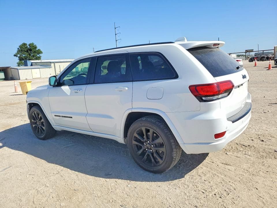 2017 JEEP GRAND CHEROKEE LAREDO 2