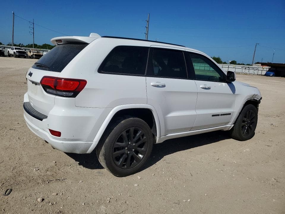 2017 JEEP GRAND CHEROKEE LAREDO 3