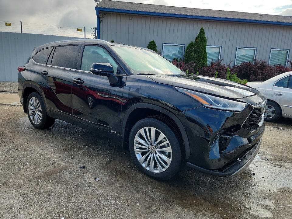 2026 TOYOTA HIGHLANDER HYBRID PLATINUM 4