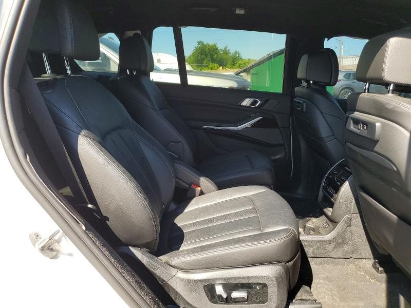 2021 BMW X7 M50I 11