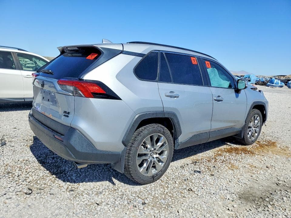 2019 TOYOTA RAV4 XLE PREMIUM XLE PREMIUM 3