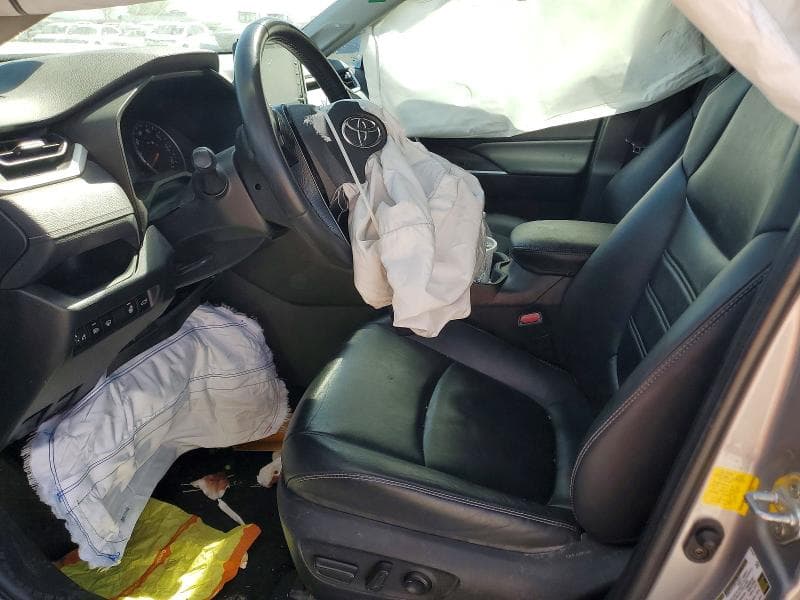 2019 TOYOTA RAV4 XLE PREMIUM XLE PREMIUM 7