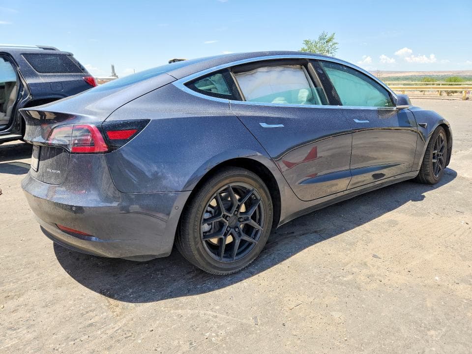 2020 TESLA MODEL 3 3