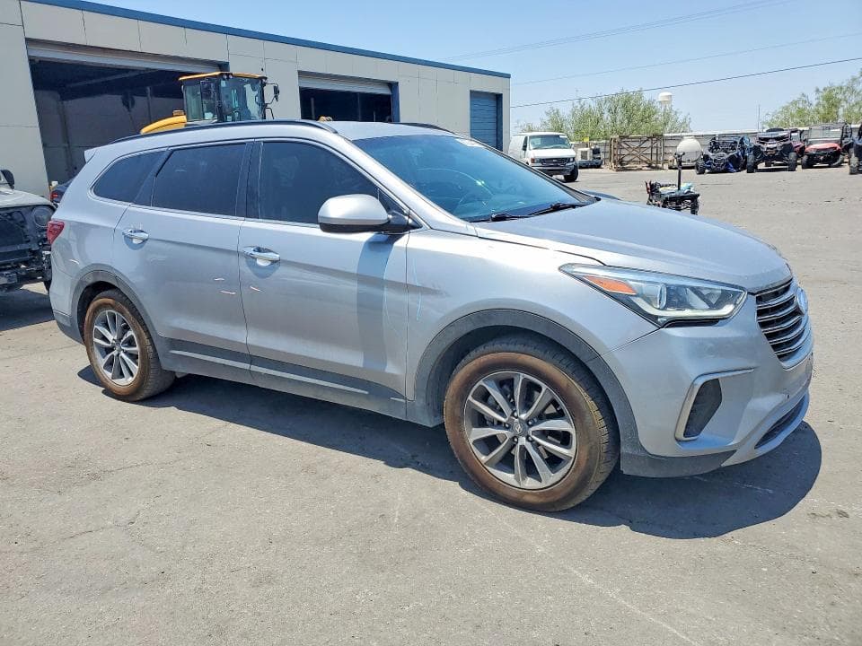 2019 HYUNDAI SANTA FE XL SE 4