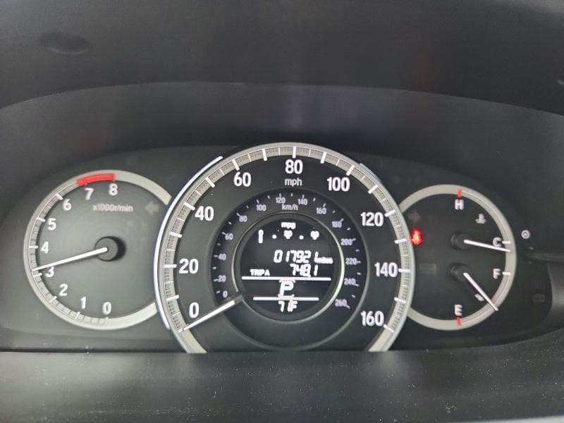 2017 HONDA ACCORD LX 9