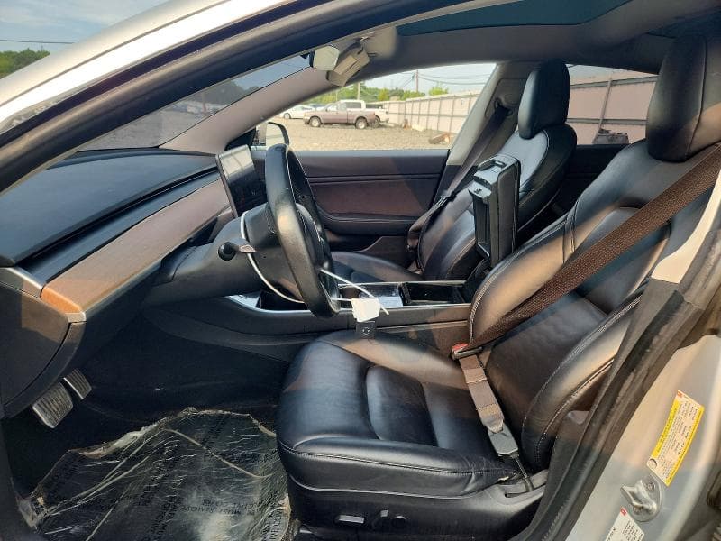 2018 TESLA MODEL 3 7