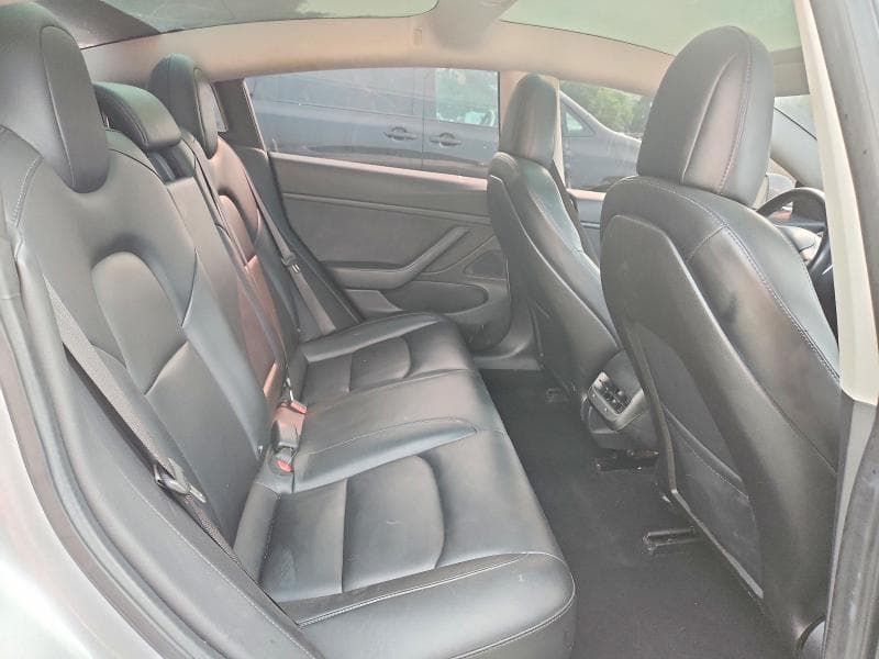 2018 TESLA MODEL 3 10