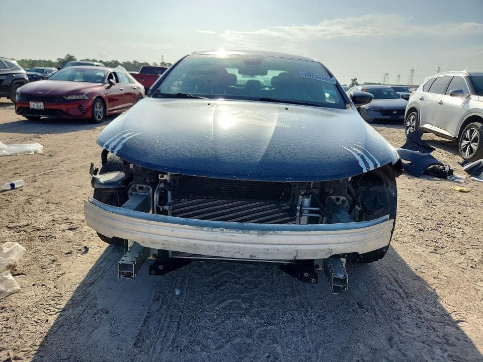 2016 CHRYSLER 200 LIMITED 5