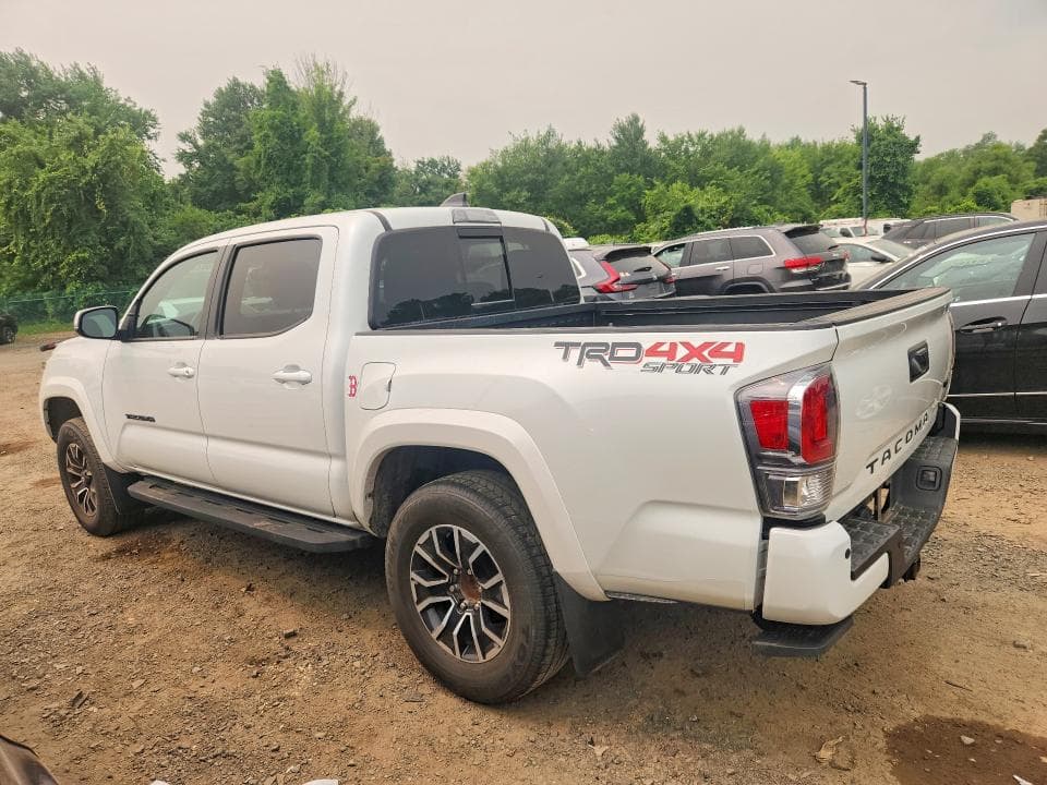 2022 TOYOTA TACOMA TRD SPORT 2
