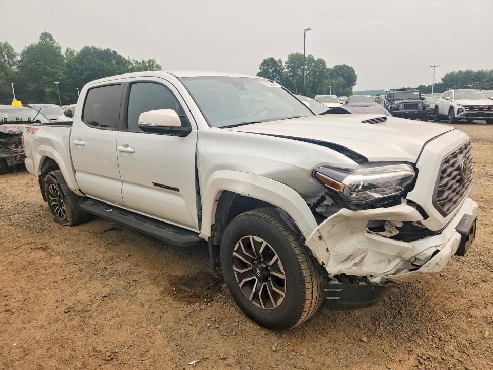 2022 TOYOTA TACOMA TRD SPORT 4