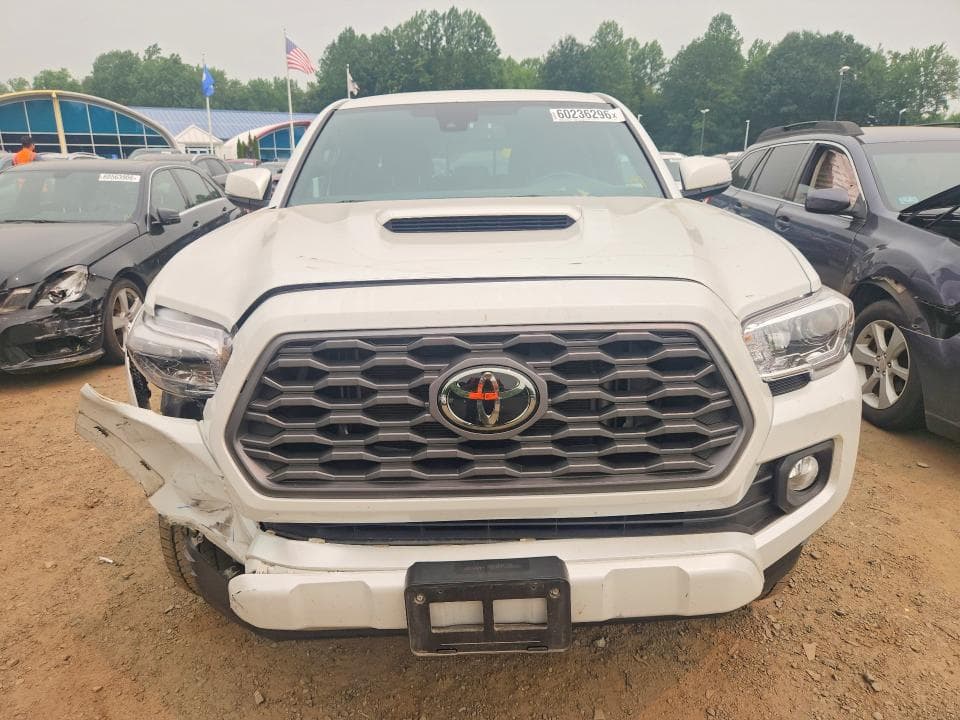 2022 TOYOTA TACOMA TRD SPORT 5