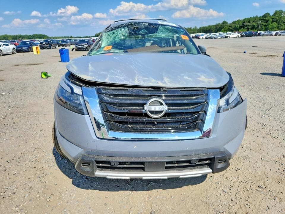 2025 NISSAN PATHFINDER PLATINUM 5