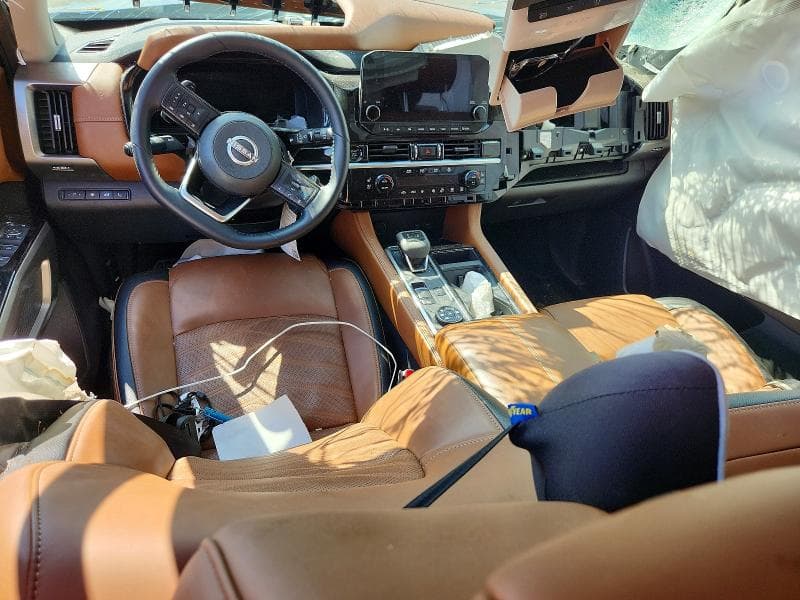 2025 NISSAN PATHFINDER PLATINUM 8