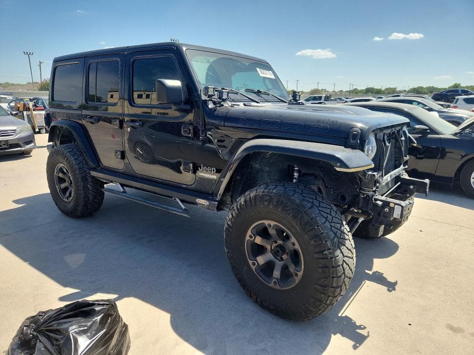 2019 JEEP WRANGLER UNLIMITED SAHARA 4