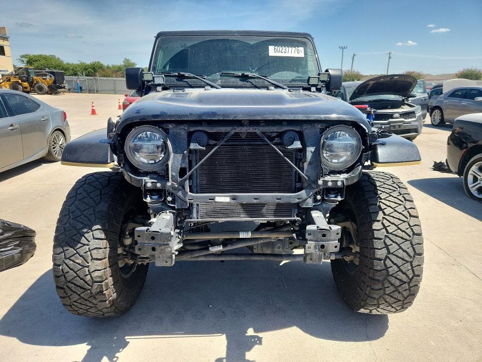 2019 JEEP WRANGLER UNLIMITED SAHARA 5
