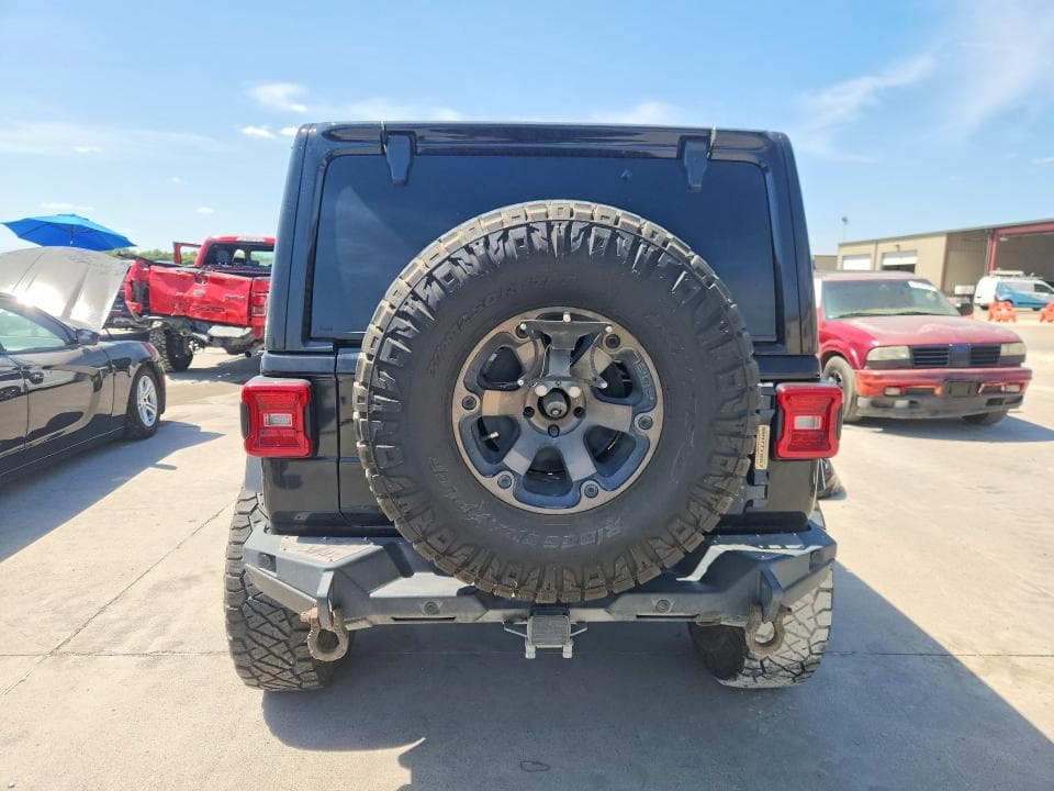 2019 JEEP WRANGLER UNLIMITED SAHARA 6