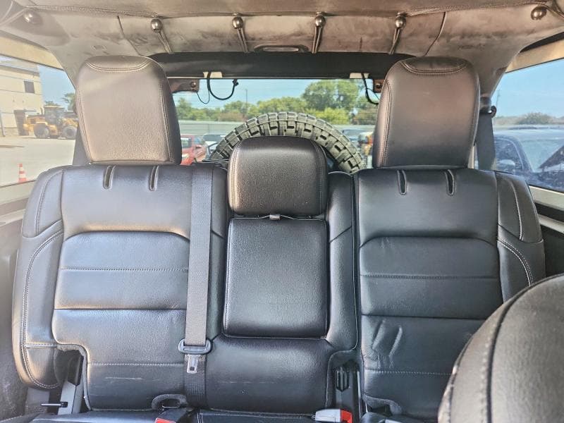 2019 JEEP WRANGLER UNLIMITED SAHARA 10