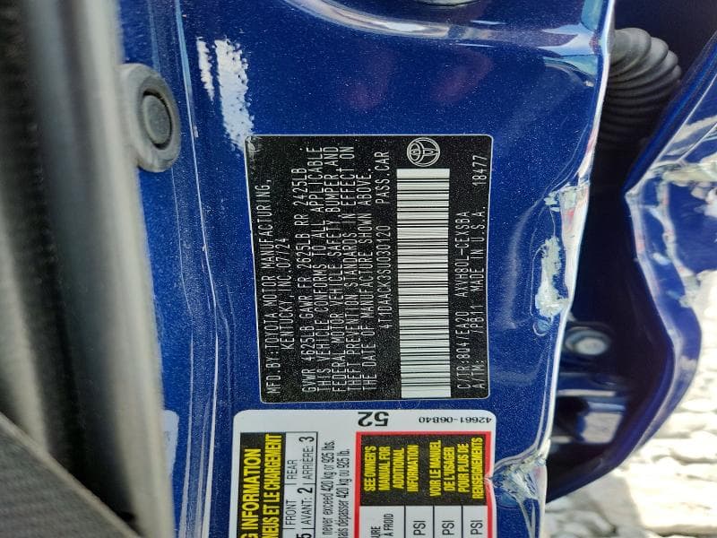 2025 TOYOTA CAMRY SE 12