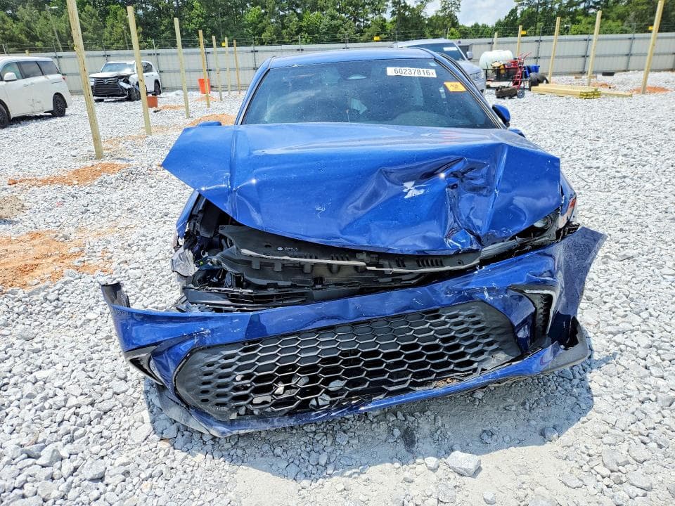 2025 TOYOTA CAMRY SE 5