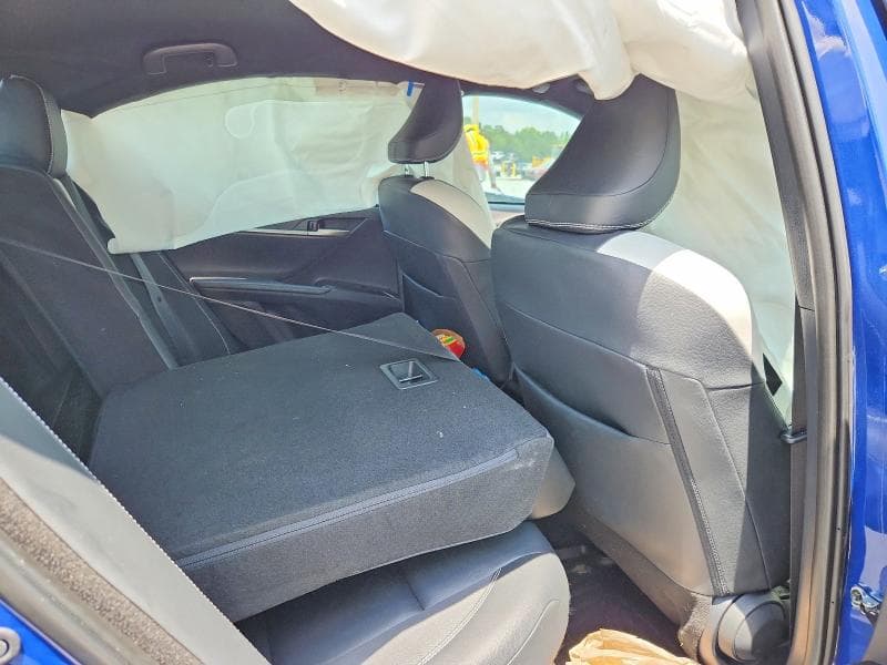 2025 TOYOTA CAMRY SE 10