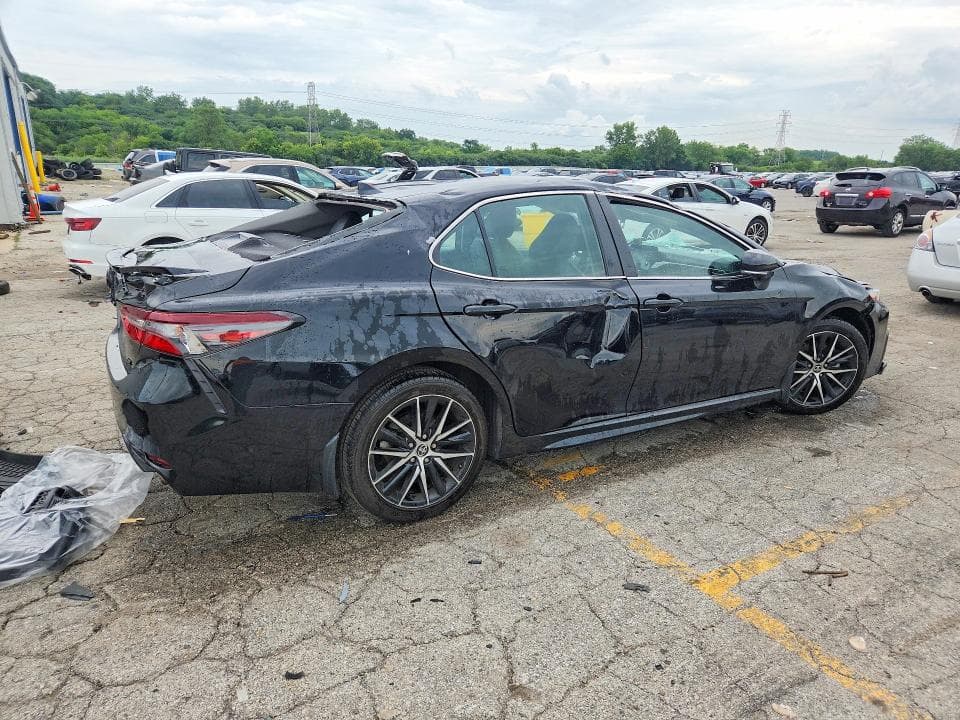 2023 TOYOTA CAMRY SE 3
