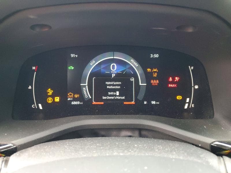 2025 TOYOTA CAMRY SE 9