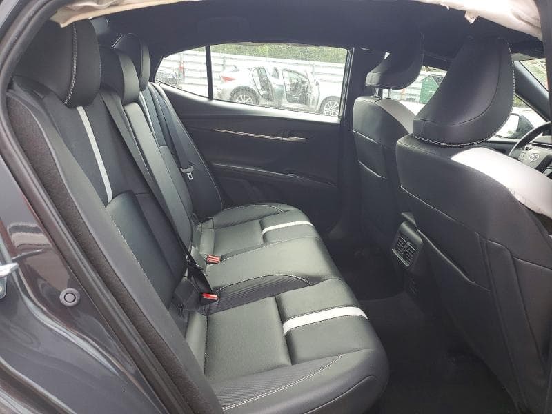 2025 TOYOTA CAMRY SE 10
