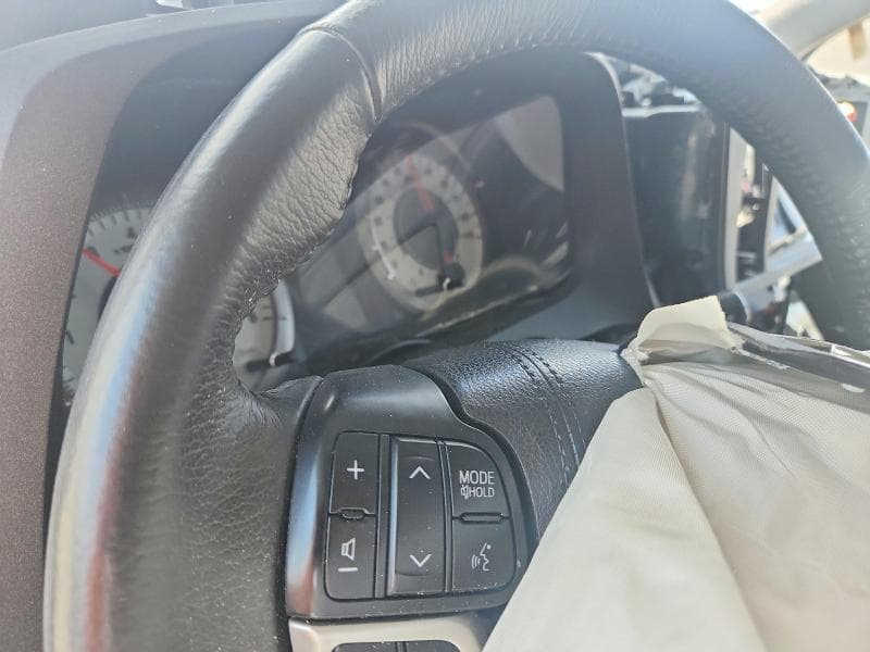 2017 TOYOTA SIENNA SE 9
