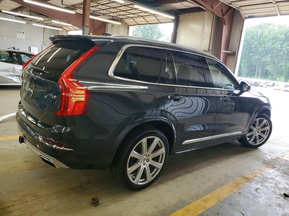 2017 VOLVO XC90 T6 3