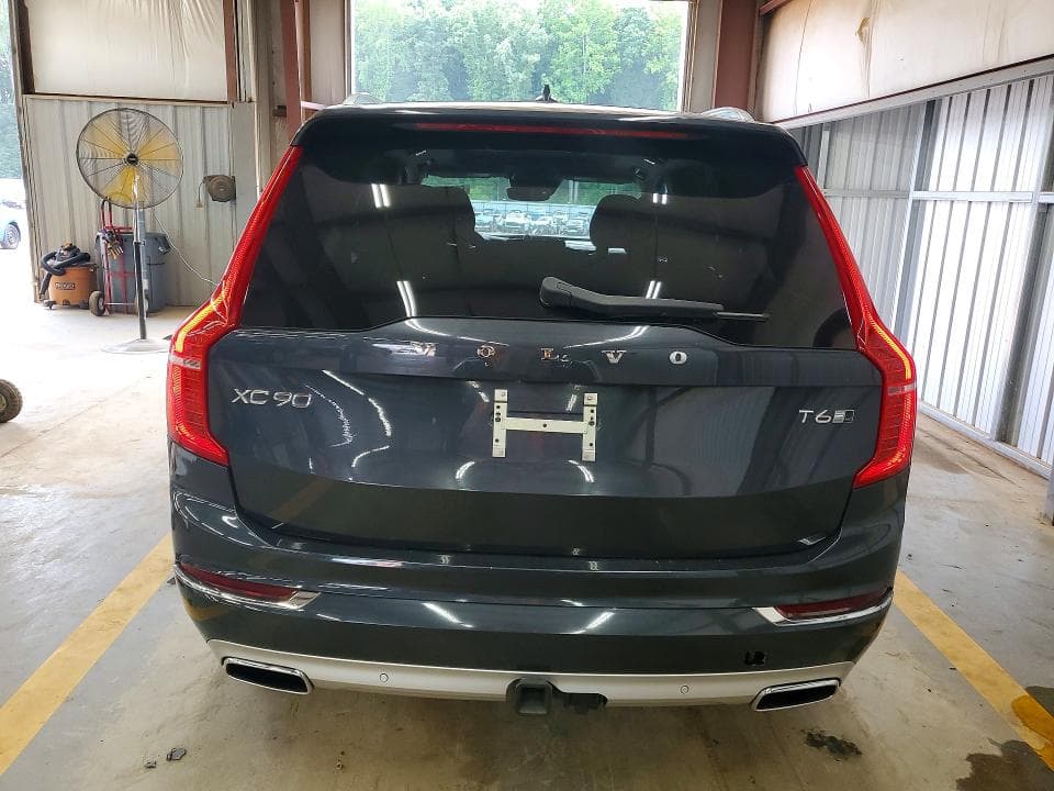2017 VOLVO XC90 T6 6