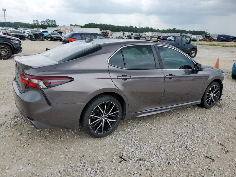 2021 TOYOTA CAMRY SE SE 3