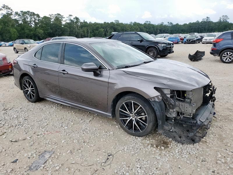 2021 TOYOTA CAMRY SE SE 4