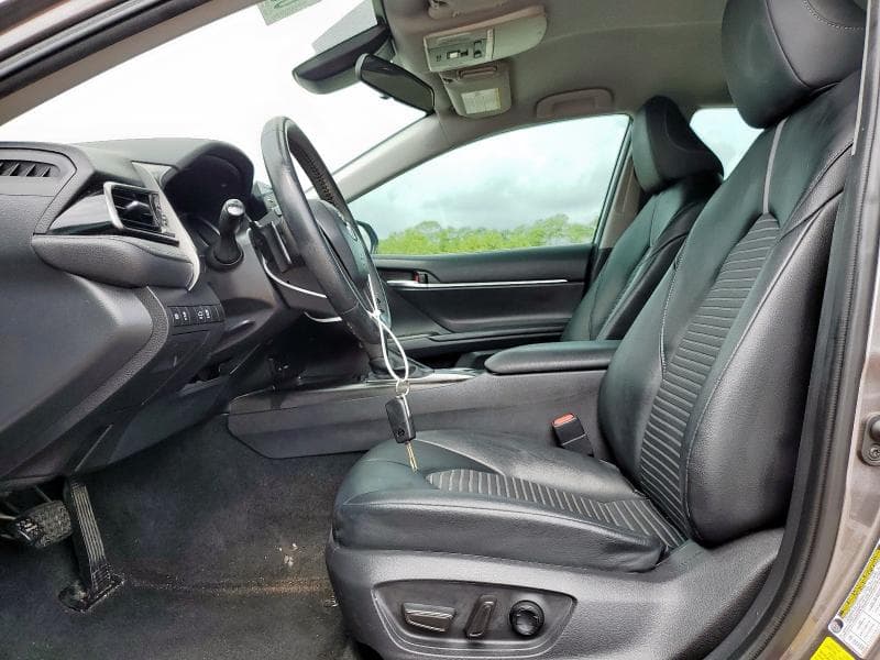 2021 TOYOTA CAMRY SE SE 7