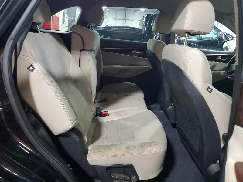 2018 KIA SORENTO LX V6 LX V6 11