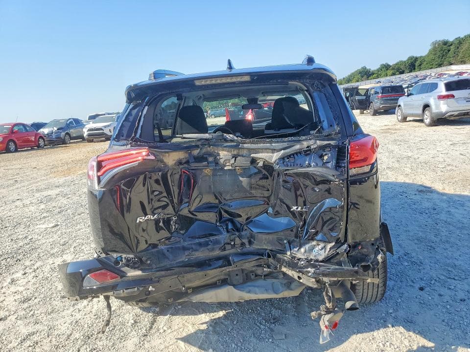 2017 TOYOTA RAV4 XLE 6