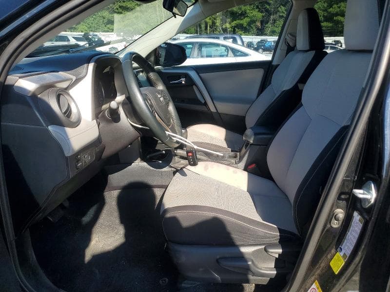 2017 TOYOTA RAV4 XLE 7