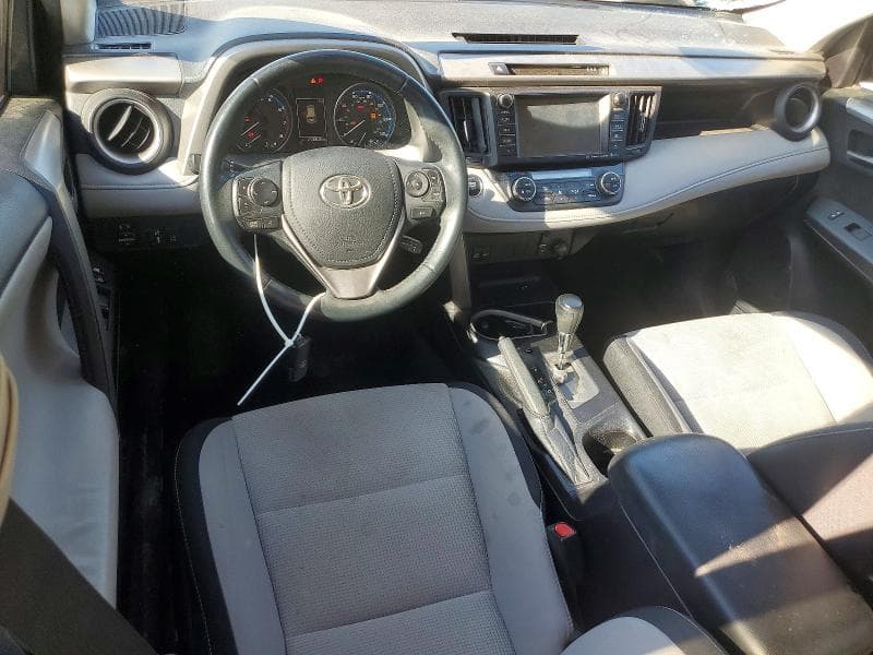 2017 TOYOTA RAV4 XLE 8