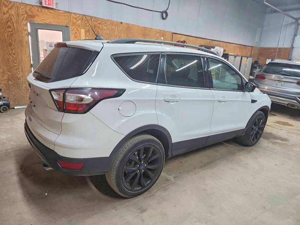 2018 FORD ESCAPE SE 3