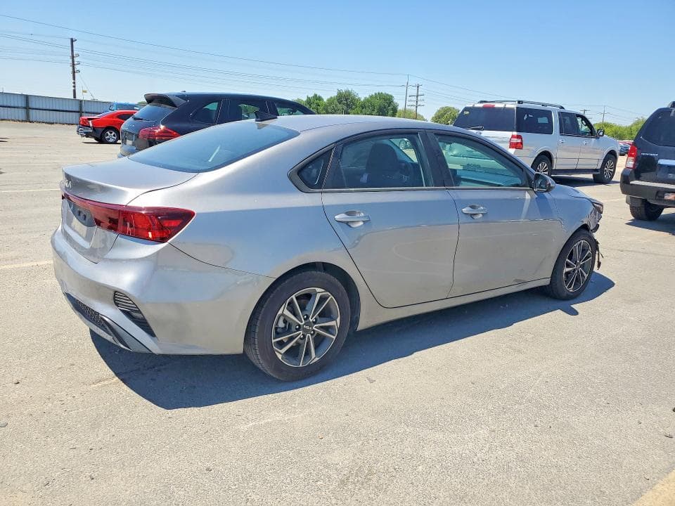 2023 KIA FORTE LXS 3