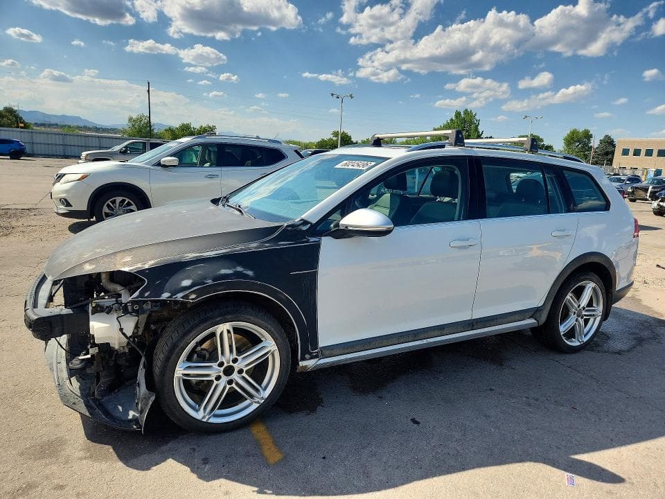 2017 VOLKSWAGEN GOLF ALLTRACK S/SE - 1