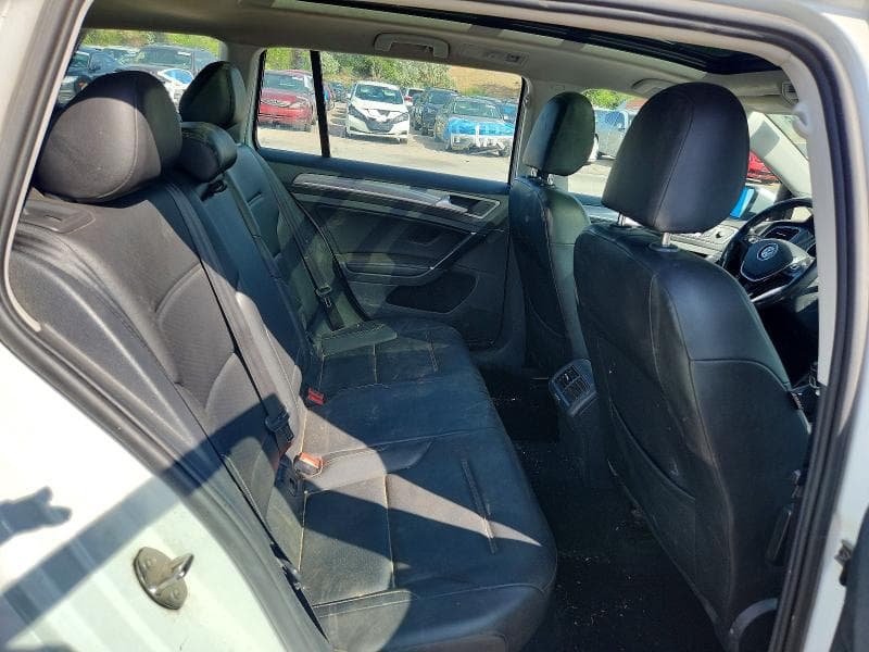 2017 VOLKSWAGEN GOLF ALLTRACK S/SE 11